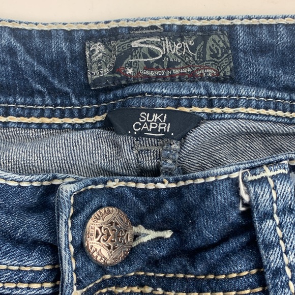 Silver Jeans Suki Capri Size 30 Medium wash denim Stretch Crop ankle style - Picture 8 of 15